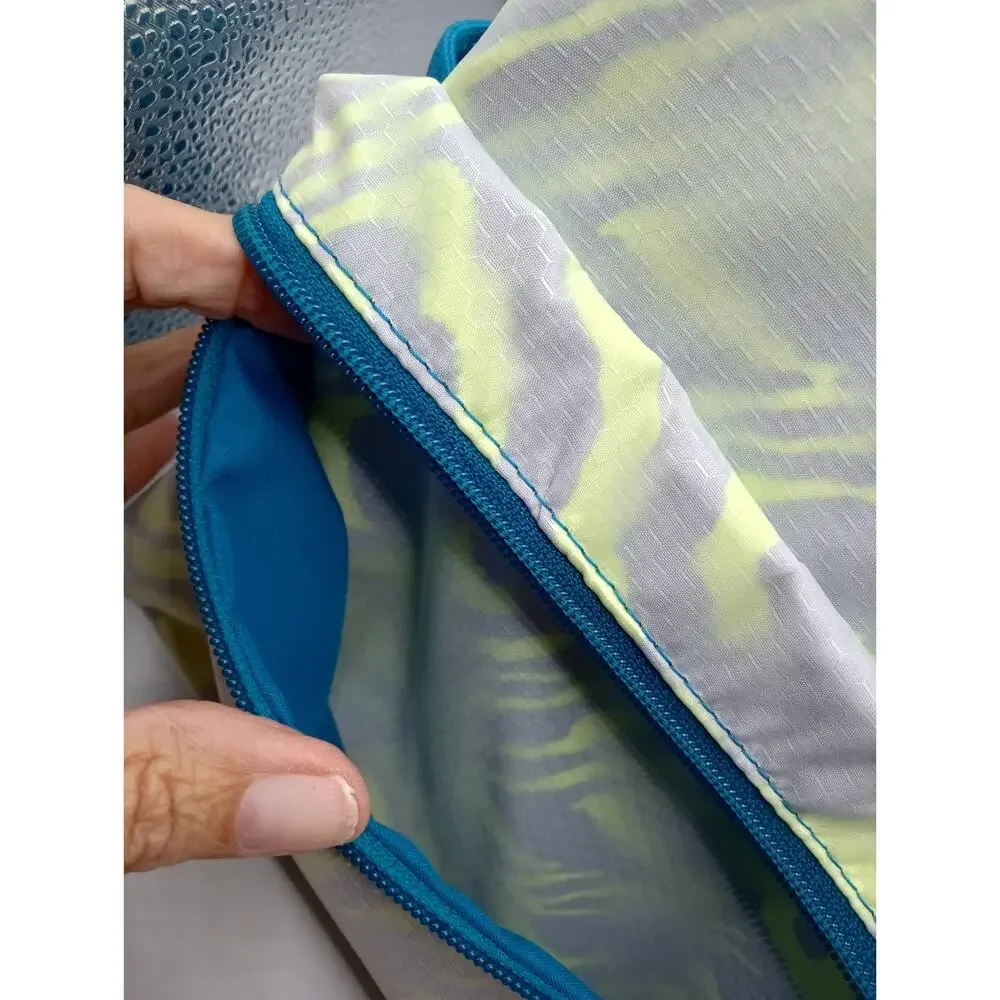 NIKE Small Bookbag Book Bag Teal with Graphic Design  1033